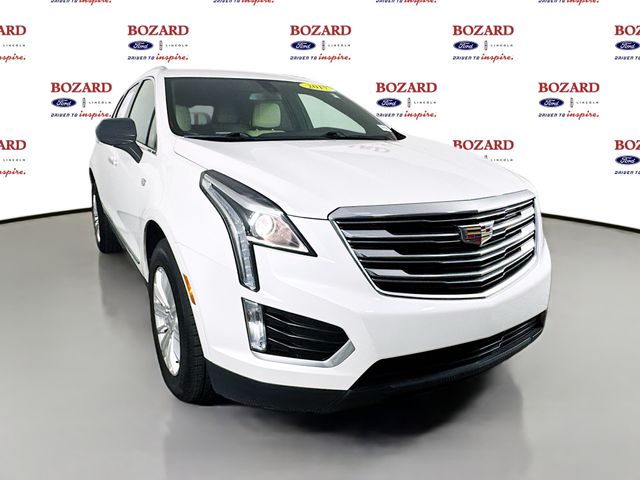 2017 Crystal White Tricoat Cadillac XT5 Base SUV