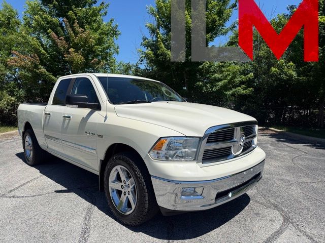 Cool Vanilla Clearcoat 2010 Dodge RAM 1500 SLT Quad Cab 4WD Pickup Truck Four-Wheel Drive 5-Speed Automatic