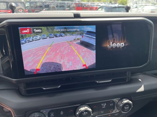 Used 2025 Jeep Wrangler SUV