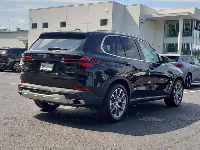 Used 2024 Black BMW xDrive40i image 7