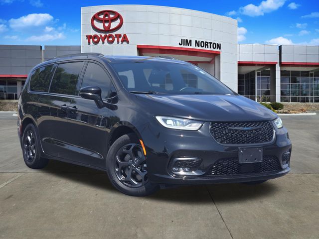 Brilliant Black Crystal Pearlcoat 2021 Chrysler Pacifica Hybrid Minivan Front-Wheel Drive Continuously Variable Transmission