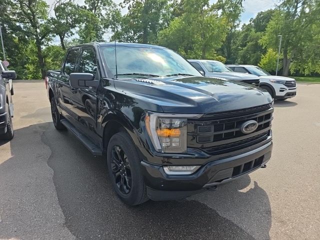 Used 2023 Black Ford XLT image 2
