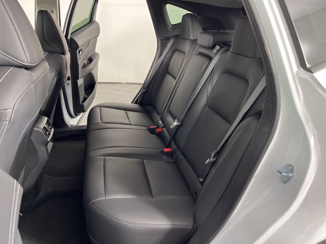 2025 Everest White Pearl Tricoat Nissan Murano SL AWD SUV