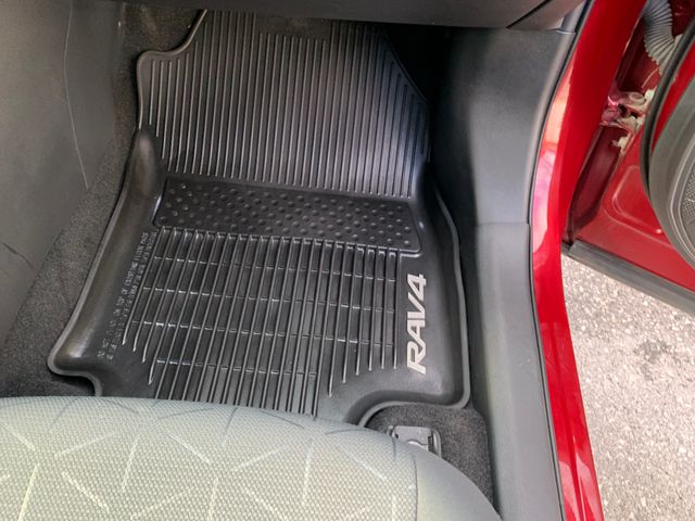 Used 2021 Toyota RAV4 SUV