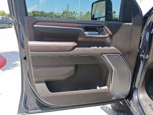 Used 2024 Silver GMC Denali image 14