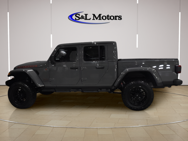 View vehicle photo 5