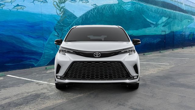 New 2026 Toyota Sienna Van