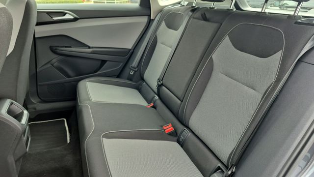 2023 Volkswagen Taos