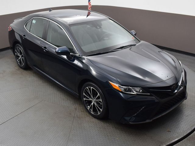 2020 Toyota Camry SE 41