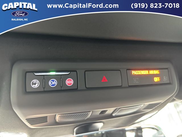 Used 2023 White Chevrolet Stingray image 30
