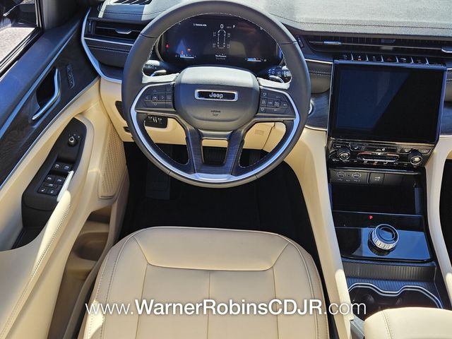 New 2025 White Jeep Limited image 7