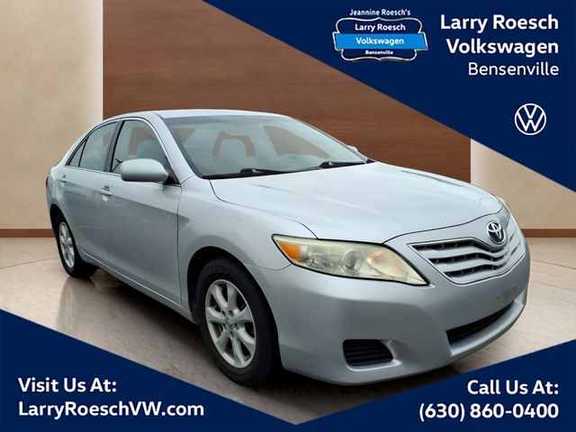 Sandy Beach Metallic 2011 Toyota Camry Sedan Front-Wheel Drive 6-Speed Automatic Overdrive