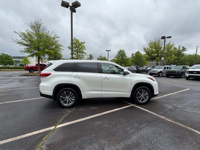 2018 Toyota Highlander XLE photo