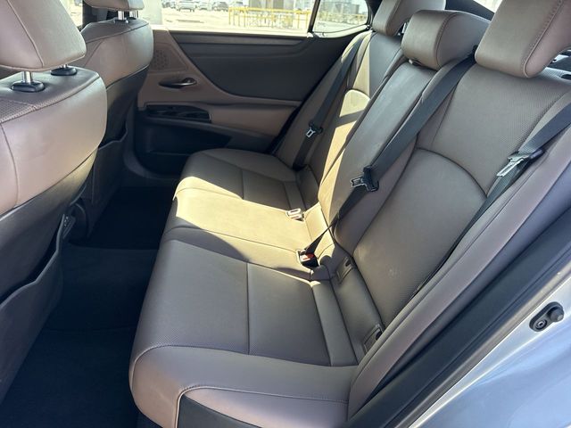 2025 Lexus ES - $46,788