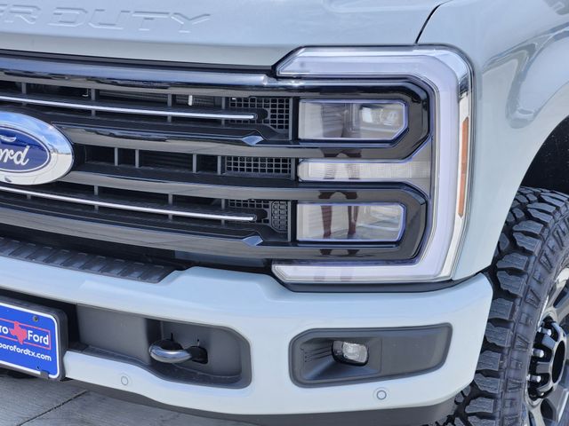 2025 Avalanche Ford F-350SD Platinum 4X4 Truck