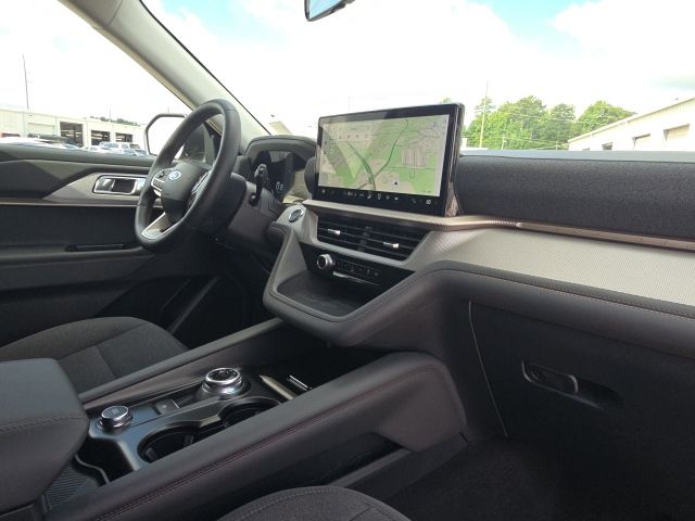 2025 Ford Explorer Active:B02488