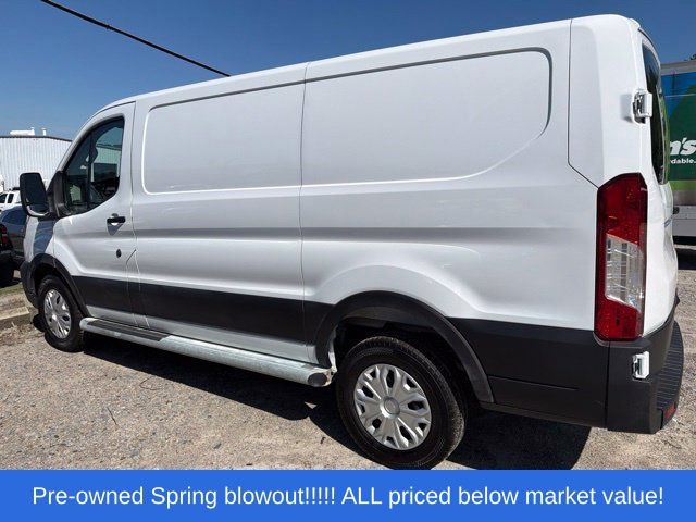 Used 2025 White Ford XL image 4