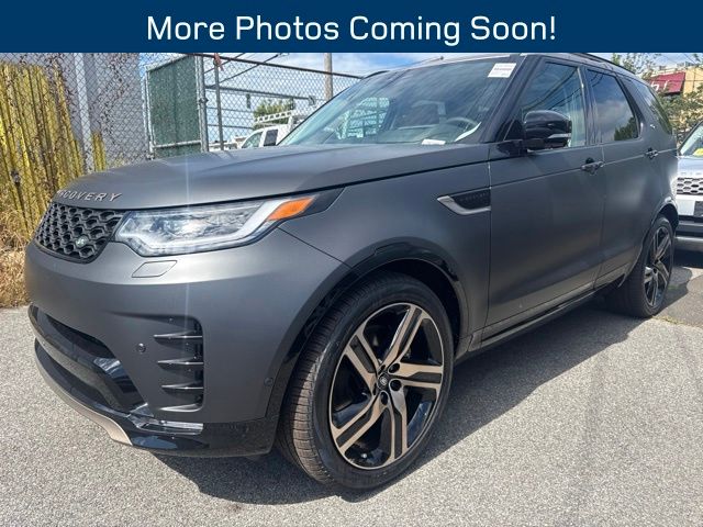2026 Land Rover Discovery Gris (Carpathian Gray Premium Metallic) SUV/Crossover Tracción en las cuatro ruedas 8 velocidades Automática