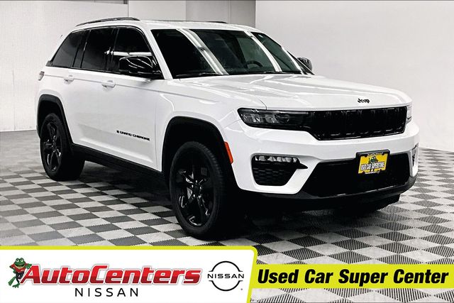 Bright White Clearcoat 2023 Jeep Grand Cherokee Limited 4WD SUV / Crossover Four-Wheel Drive 8-Speed Automatic
