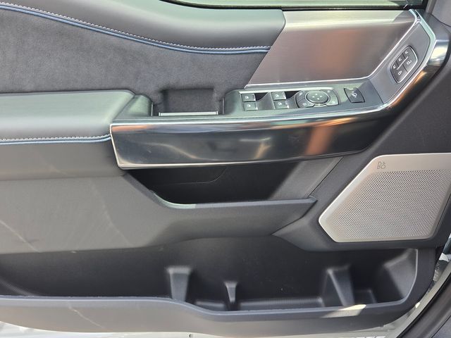 New 2026 White Ford Platinum image 28