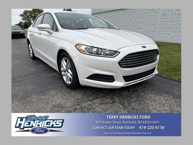 Oxford White 2016 Ford Fusion SE Sedan Front-Wheel Drive 6-Speed Automatic
