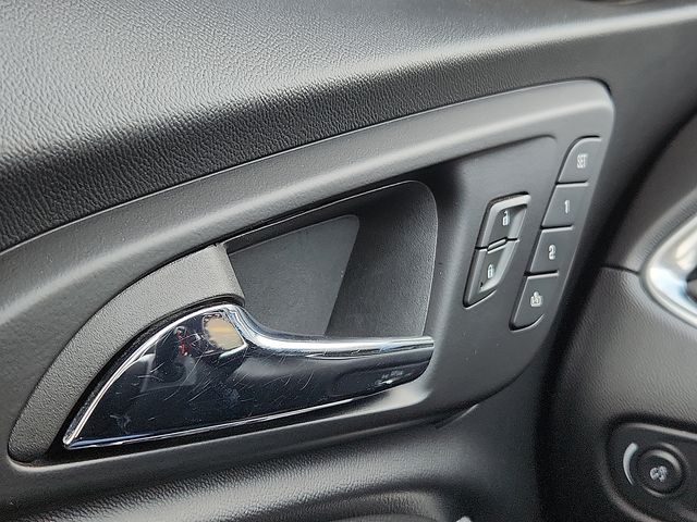 Used Car 2023 Chevrolet Malibu  Lt For Sale Under $25,000 In Plainview, Texas