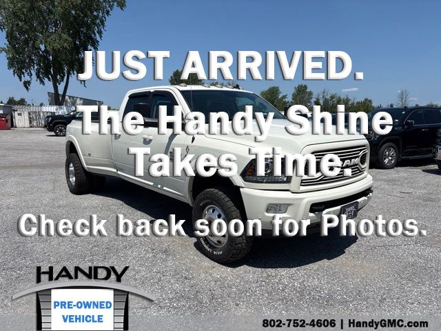 Pearl White 2018 RAM 3500 Pickup Truck Four-Wheel Drive 6-Speed Automatic