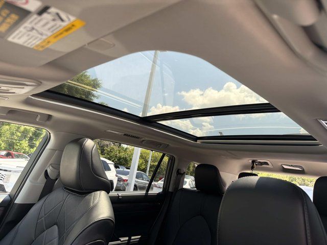 Used 2024 Toyota Highlander SUV
