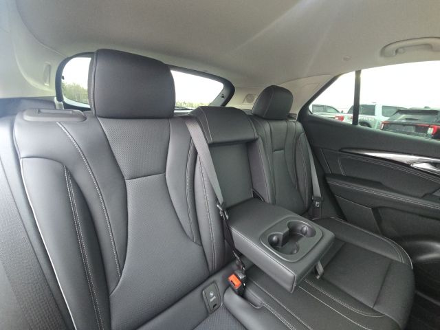 2023 Buick Envision Essence:C02556