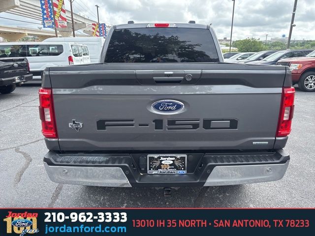 Used Car 2021 Ford F-150  Xlt For Sale Under $40,000 In San Antonio, Texas