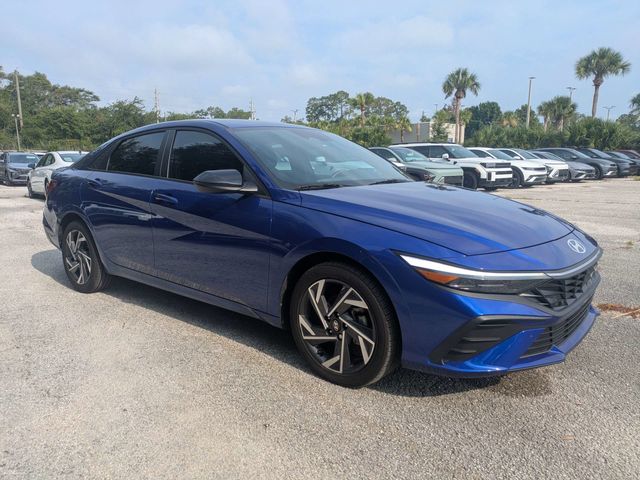 Intense Blue 2025 Hyundai Elantra Sedan Front-Wheel Drive Continuously Variable Transmission