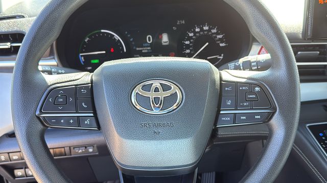Used 2025 Toyota Sienna Van