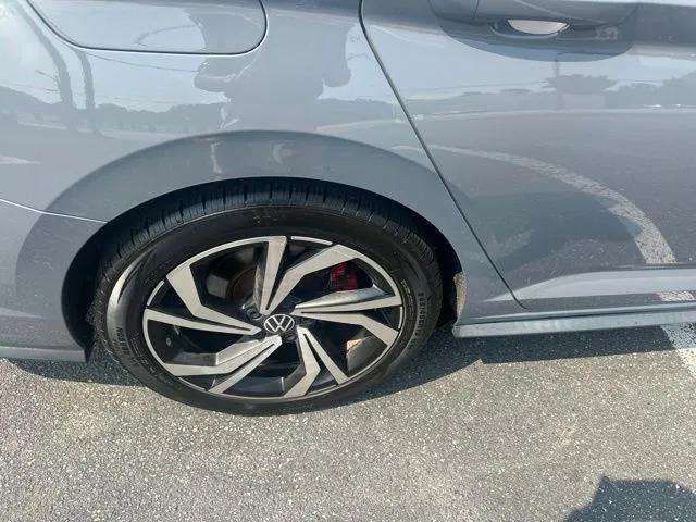VolkswagenJetta GLI22
