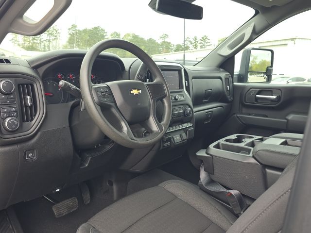 2025 Chevrolet Silverado 2500HD Custom:C02582