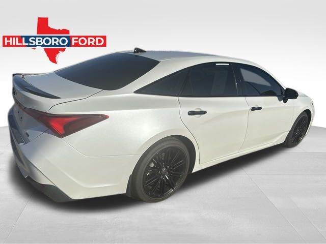 2022 Toyota Avalon Hybrid XSE 5