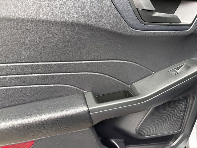 2022 Ford Escape Hybrid SE photo