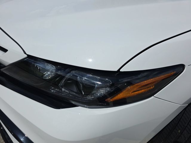Used 2023 Ice Toyota SE image 31