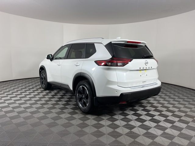 2025 Everest White Pearl Nissan Rogue SV FWD SUV