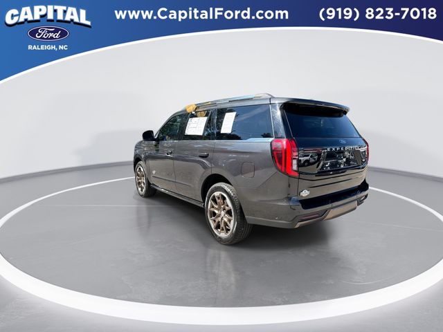 Used 2025 Gray Ford King Ranch image 6