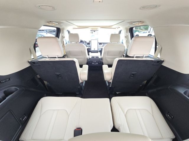 2023 Ford Expedition Platinum:168660A