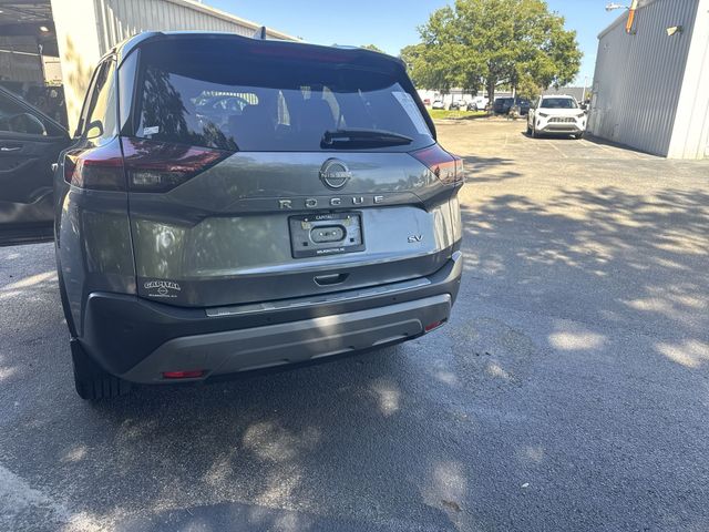 Used 2023 Gray Nissan SV image 33