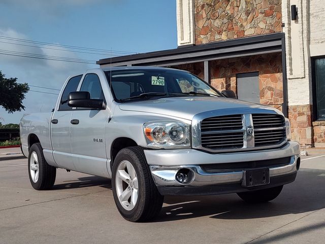 Bright Silver Metallic Clearcoat 2008 Dodge RAM 1500 Pickup Truck Rear-Wheel Drive 5-Speed Automatic
