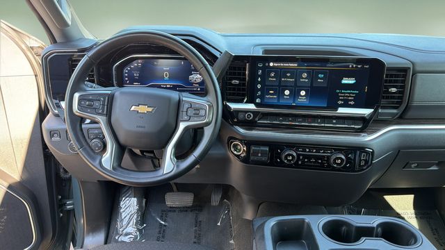 Used 2025 Gray Chevrolet LT image 10
