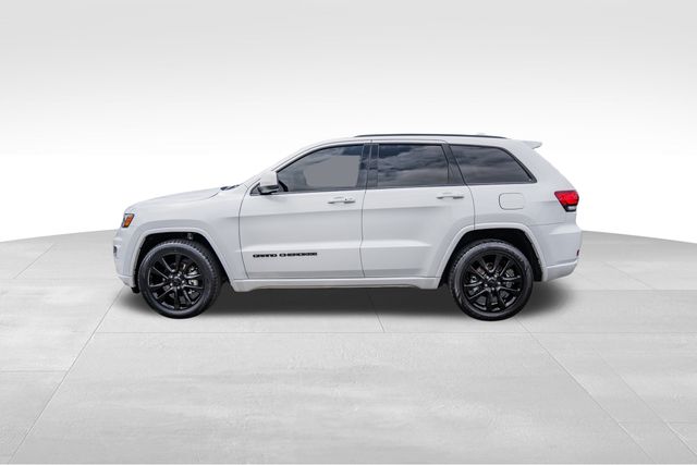 2020 Jeep Grand Cherokee Altitude 12