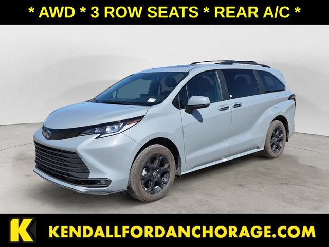 2025 Toyota Sienna Woodland Edition 7-Passenger AWD
