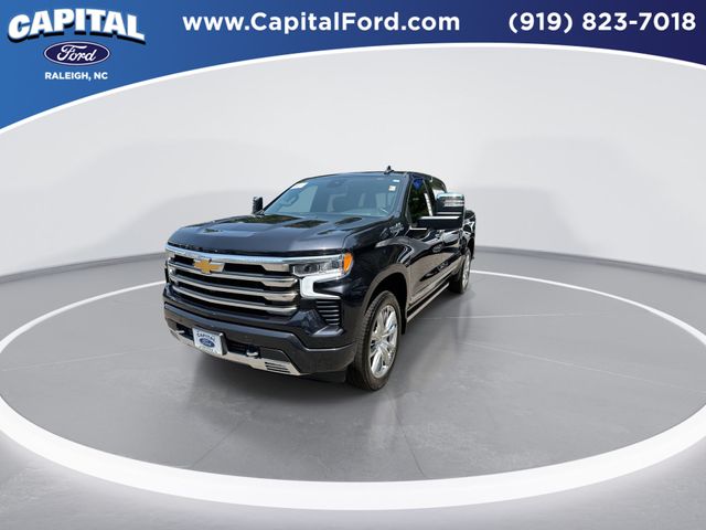 Used 2024 Gray Chevrolet High Country image 4