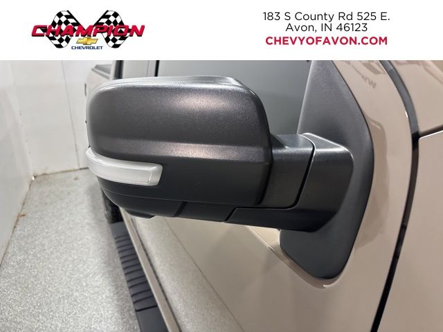 2021 Nissan Titan PRO-4X photo