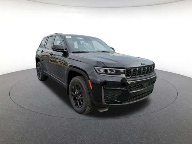 new 2026 Jeep Grand Cherokee car, priced at $48,290