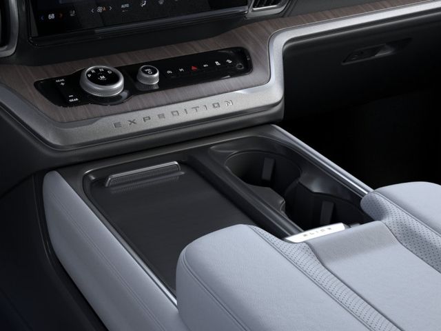 New 2026 White Ford Platinum image 15