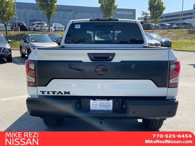 2024 Nissan Titan PRO-4X 3